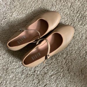 Barely worn. Bloch tap shoes.